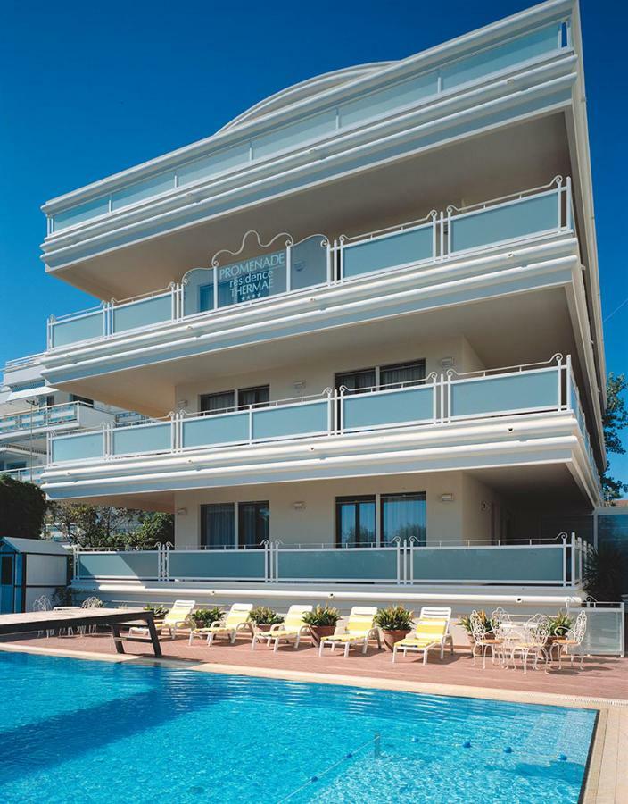 Residence Riccione Beach Apartments Екстериор снимка
